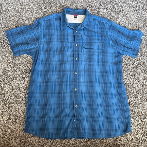 The North Face Shirt Mens Large Blue Plaid Short Sleeve Button Up Outdoor Hiking - Picture 1 of 8